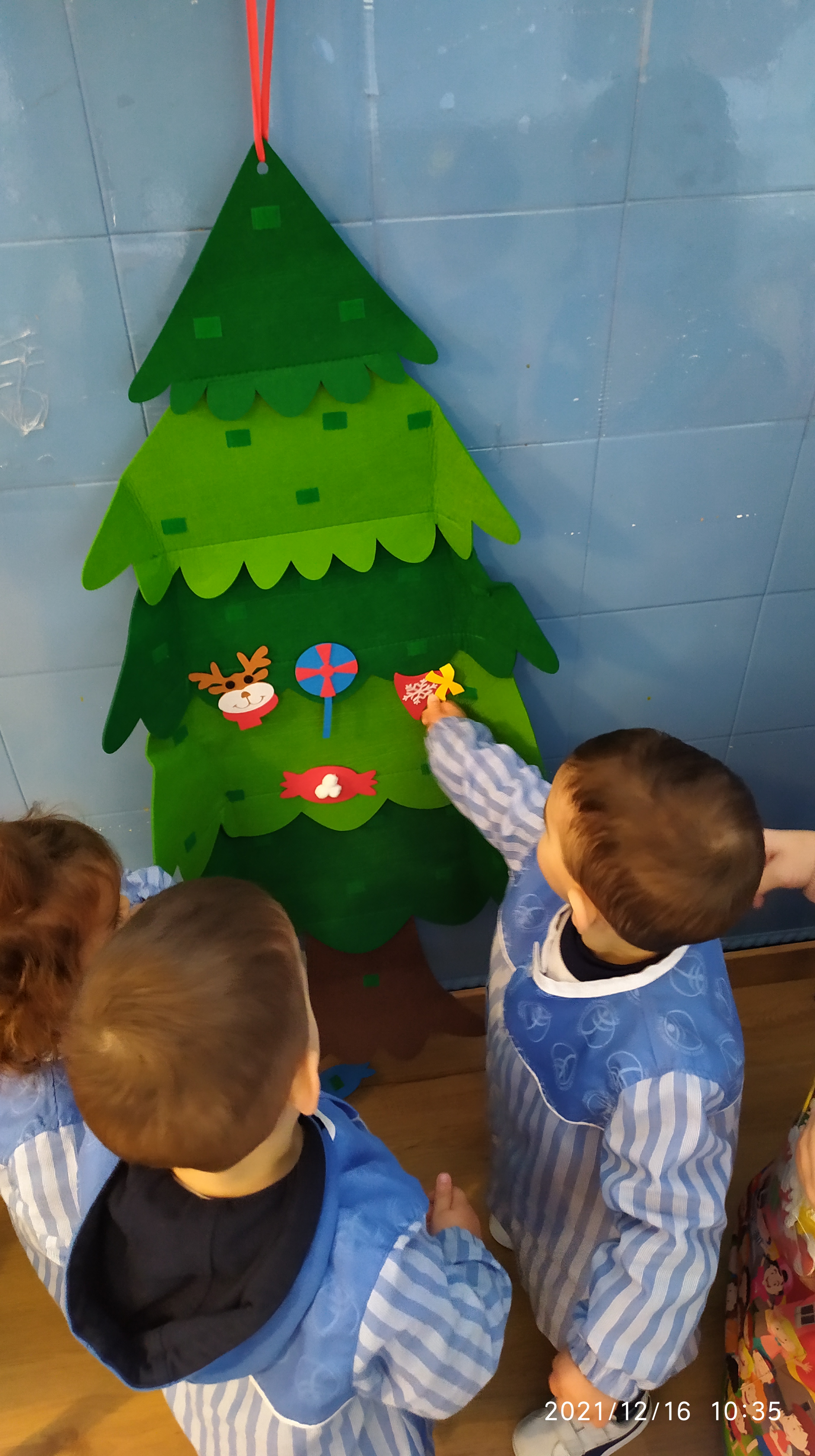 MONTANDO ÁRBOL NAVIDAD