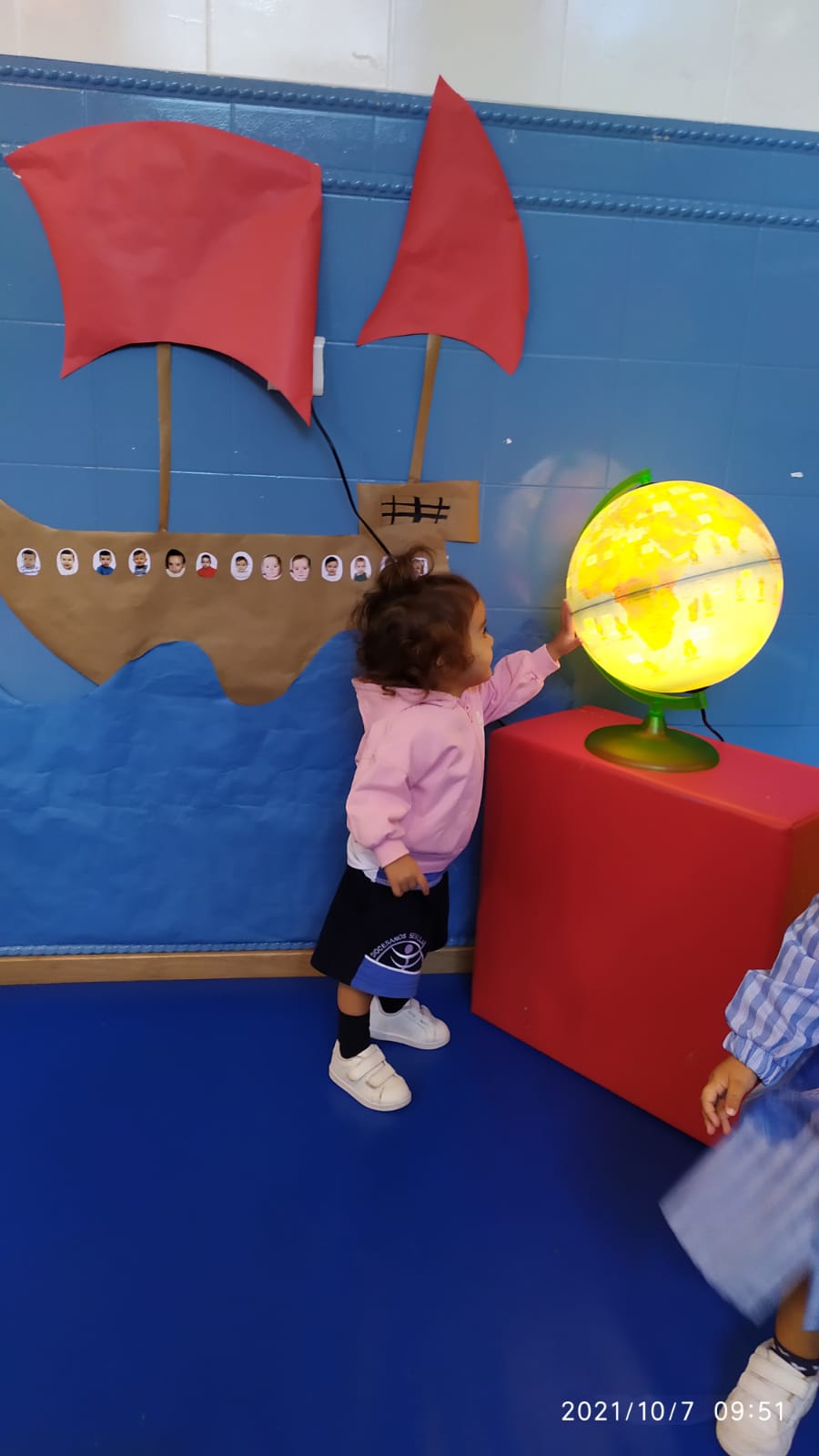 NAVEGAMOS CRISTÓBAL COLÓN