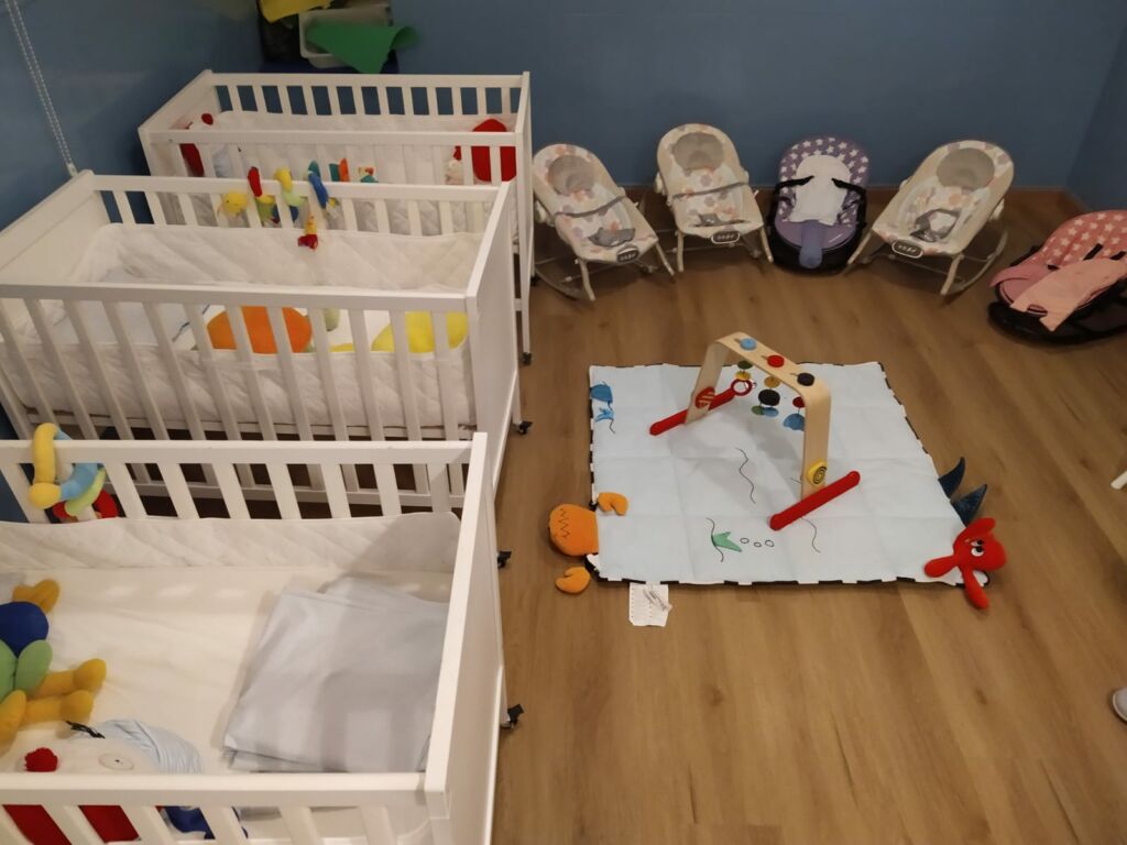 ZONA DE DESCANSO BEBÉS