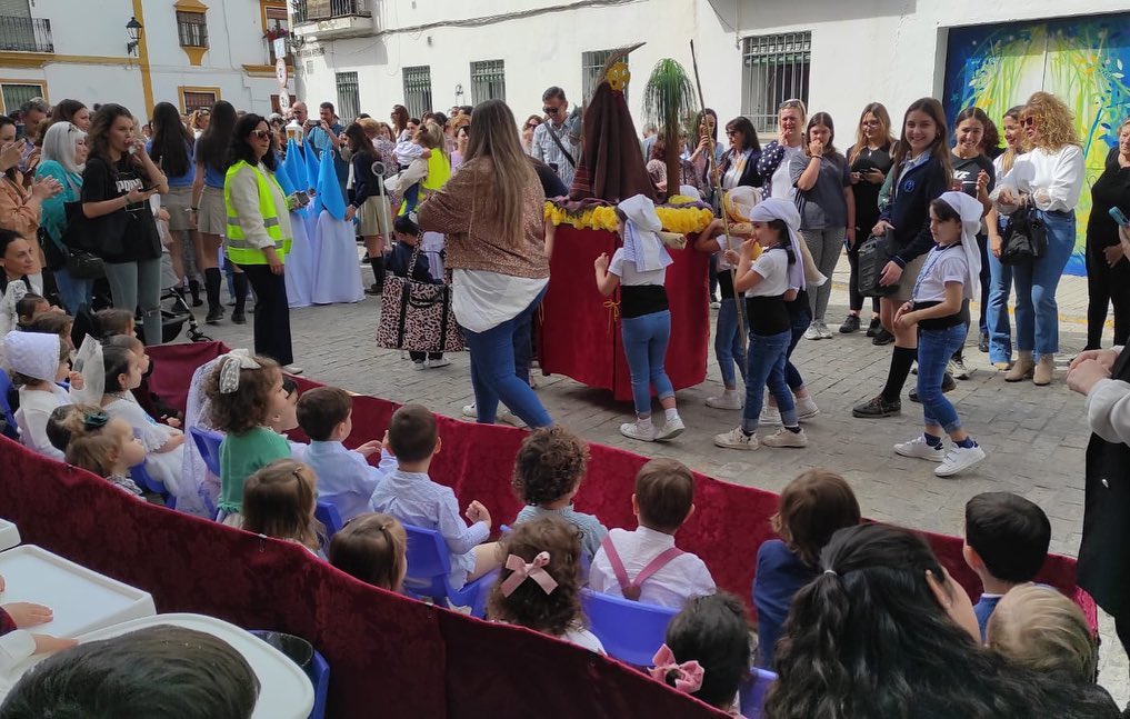 341801994_939741933891646_6055172008889530403_n