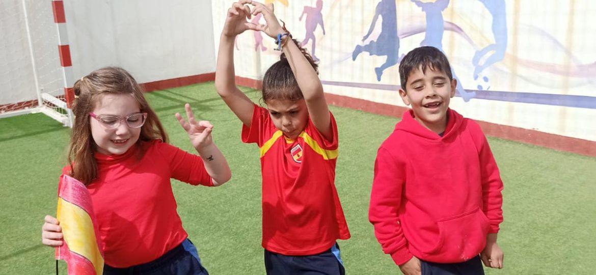 434206618_943607857768363_8306051623871006378_n